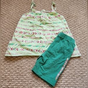 Girls medium shorts set Outfit